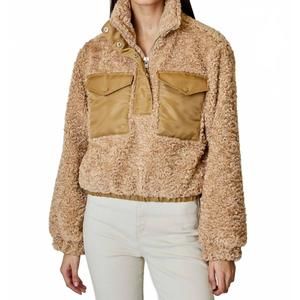 NEW RD INTERNATIONAL maeve pullover jacket in wheat in gold